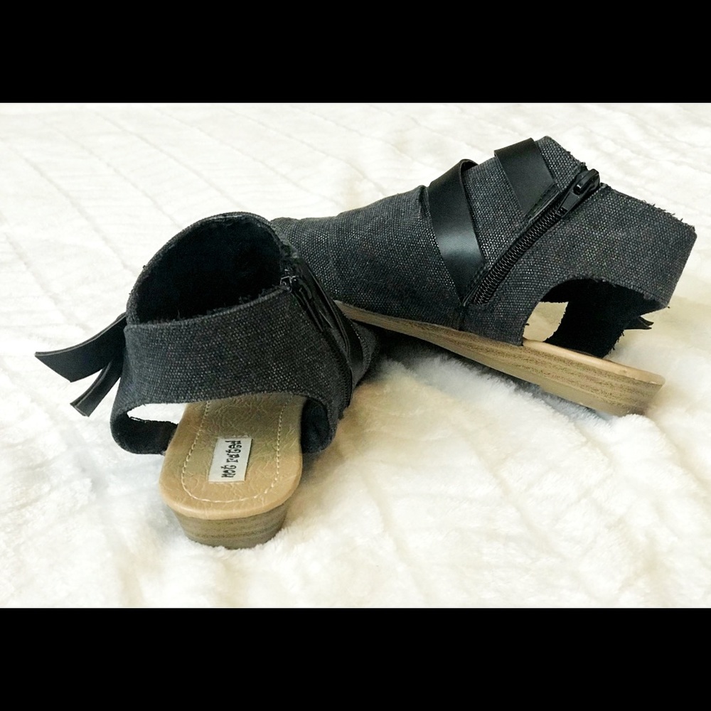 EUC Denim zip up sandals